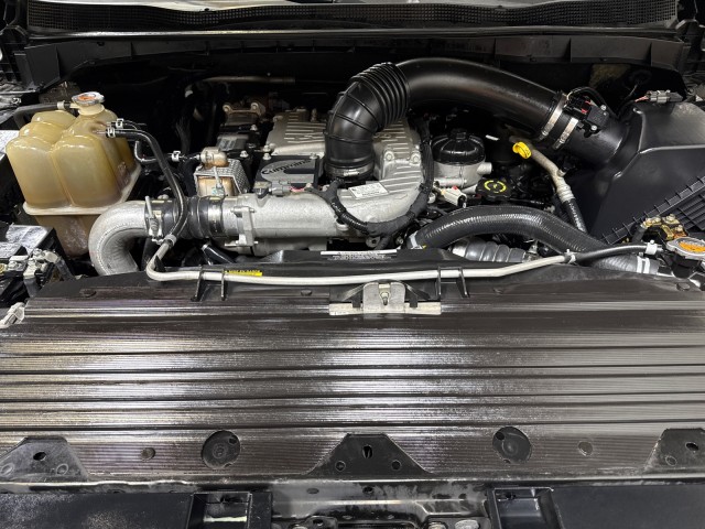 2018 Nissan Titan XD SL 4WD Cummins in , 