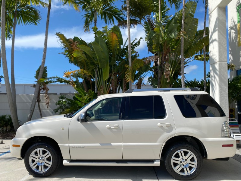 2007 Mercury Mountaineer SUV Premier 1 OWNER in ,