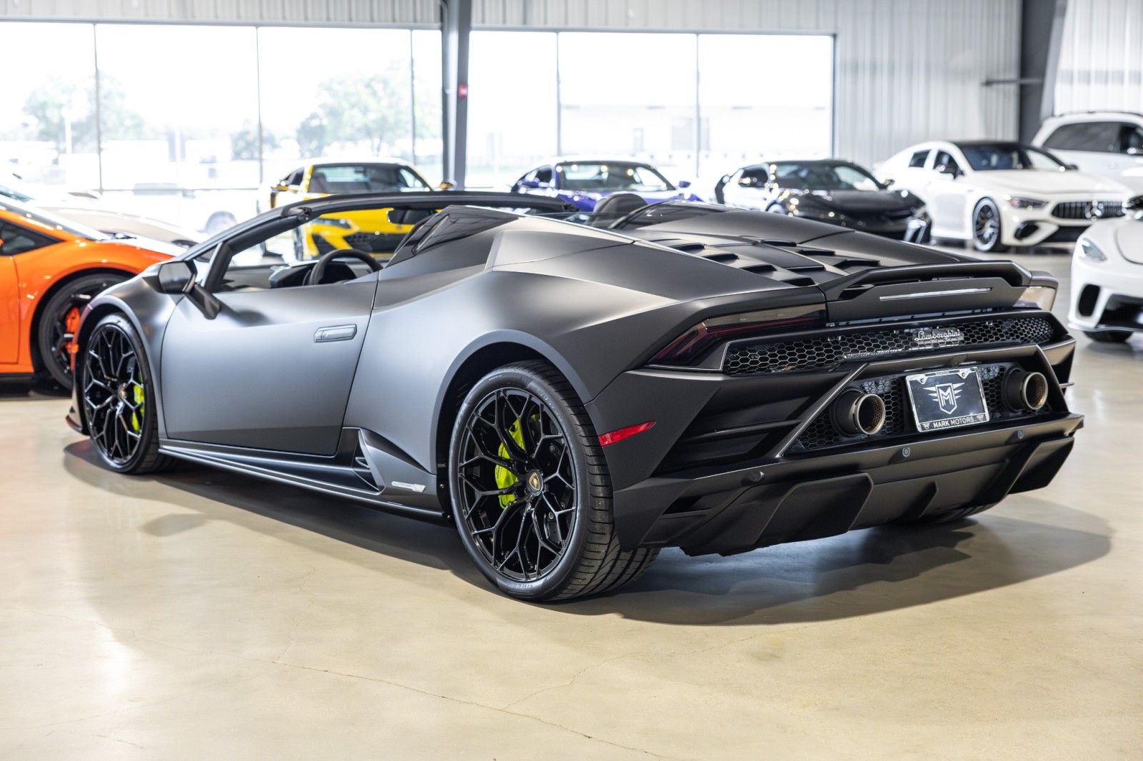 Used Car 2022 Lamborghini Huracan Evo  For Sale Under $330,000 In Boerne, Texas