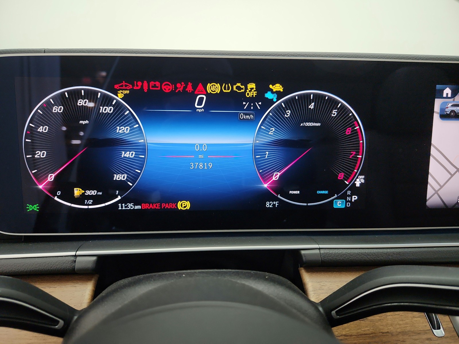 Used 2024 MANUFAKTUR Diamond White Metallic Mercedes-Benz GLS 450 4MATIC® SUV image 11