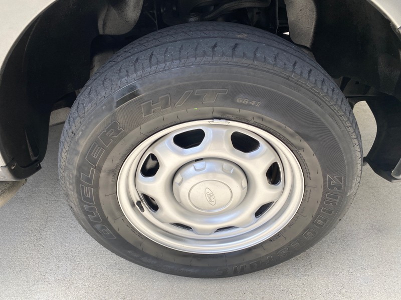 2010 Ford F-150 4 DR CREW XL LOW MILES 34,625 in , 