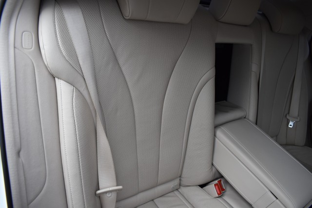 2015 Mercedes-Benz S550 4MATIC AWD Designo Matte Premium 1 Pkg. AWD Heated/Cooled 38