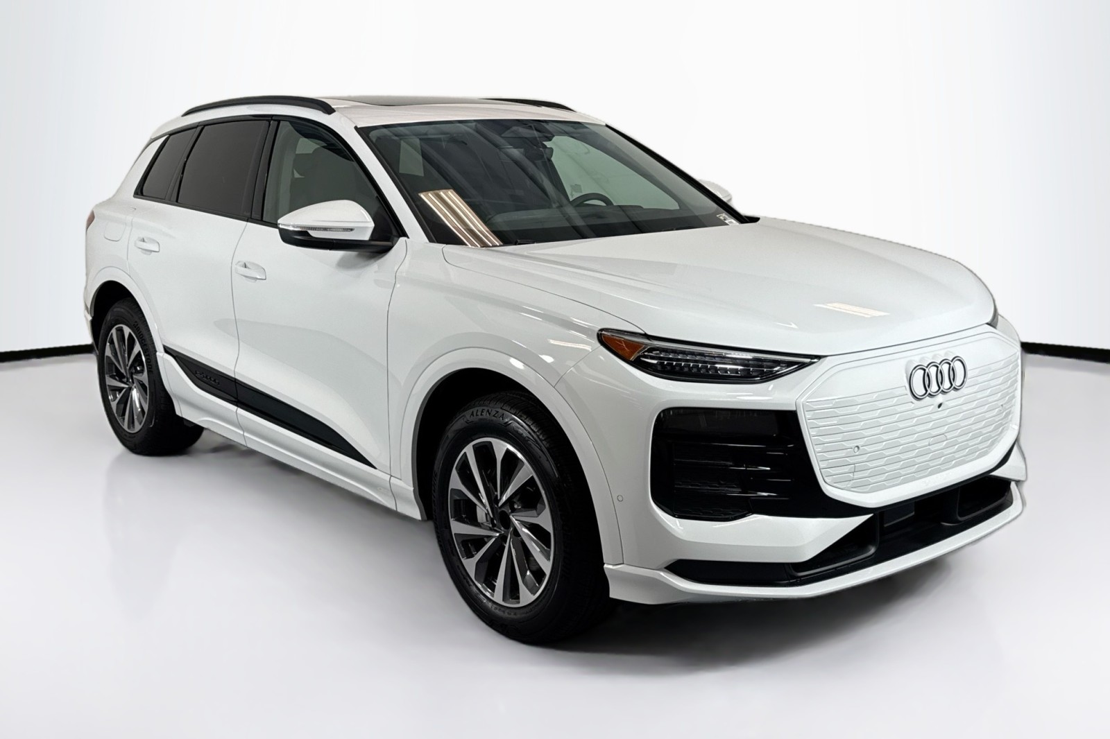 New 2025 Glacier White Metallic Audi Premium Plus quattro image 3