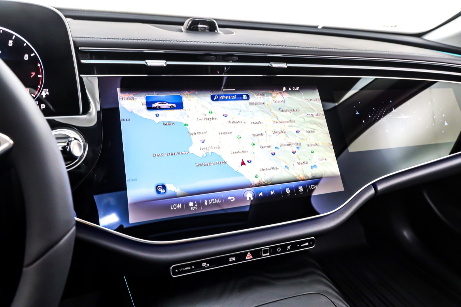 New 2025 Polar White Mercedes-Benz E 350 image 6