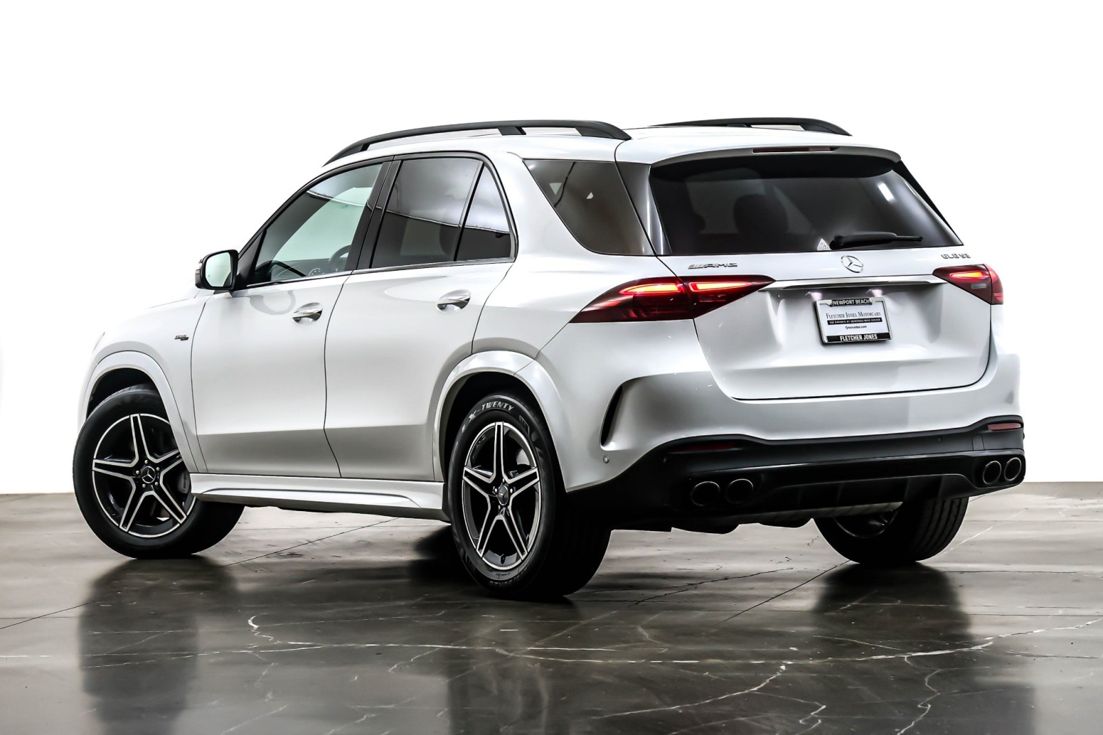 Used 2025 MANUFAKTUR Moonlight White Metal Mercedes-Benz AMG® GLE 53 image 12