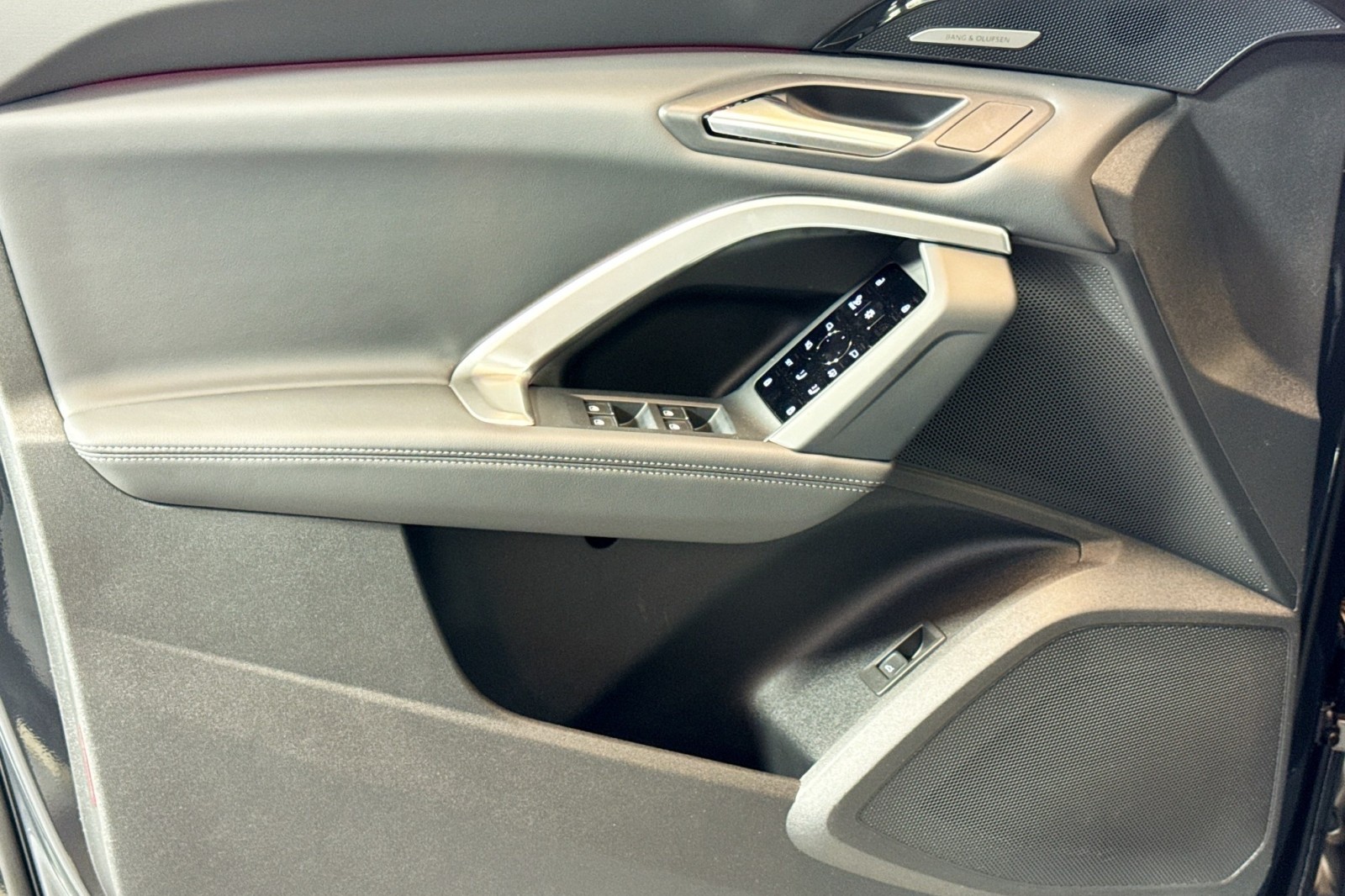 New 2025 Tambora Gray Metallic Audi Premium Plus 2.0 TFSI quattro image 15