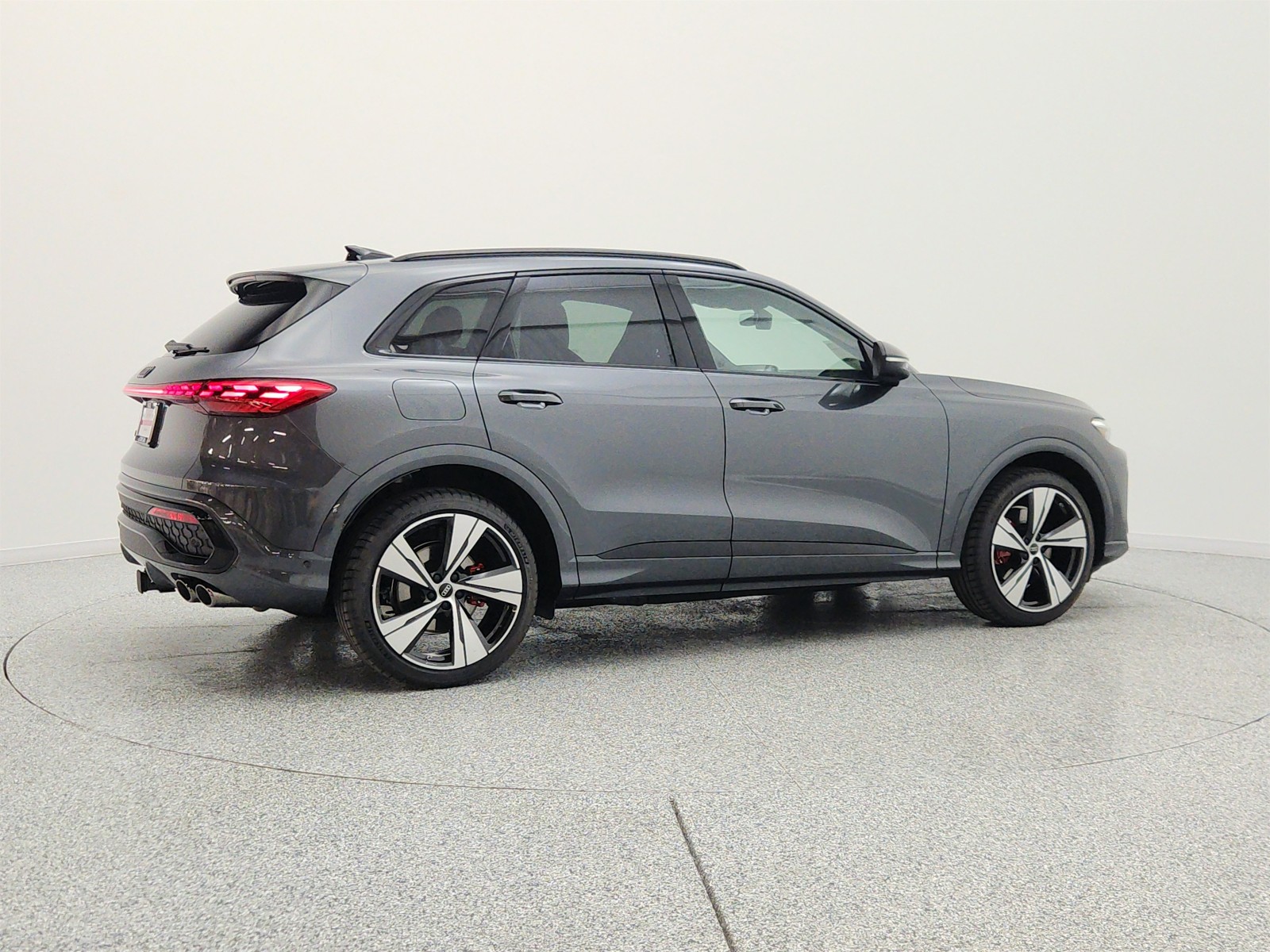 New 2026 Daytona Gray Pearl Effect Audi Premium Plus 3.0 TFSI quattro image 5