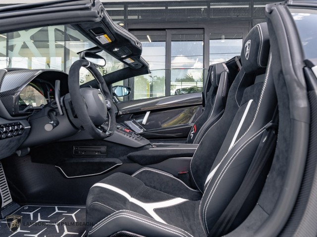 Lamborghini Aventador SVJ