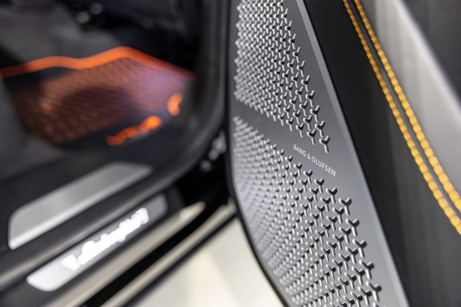 Used Car 2019 Lamborghini Urus  For Sale Under $200,000 In Boerne, Texas