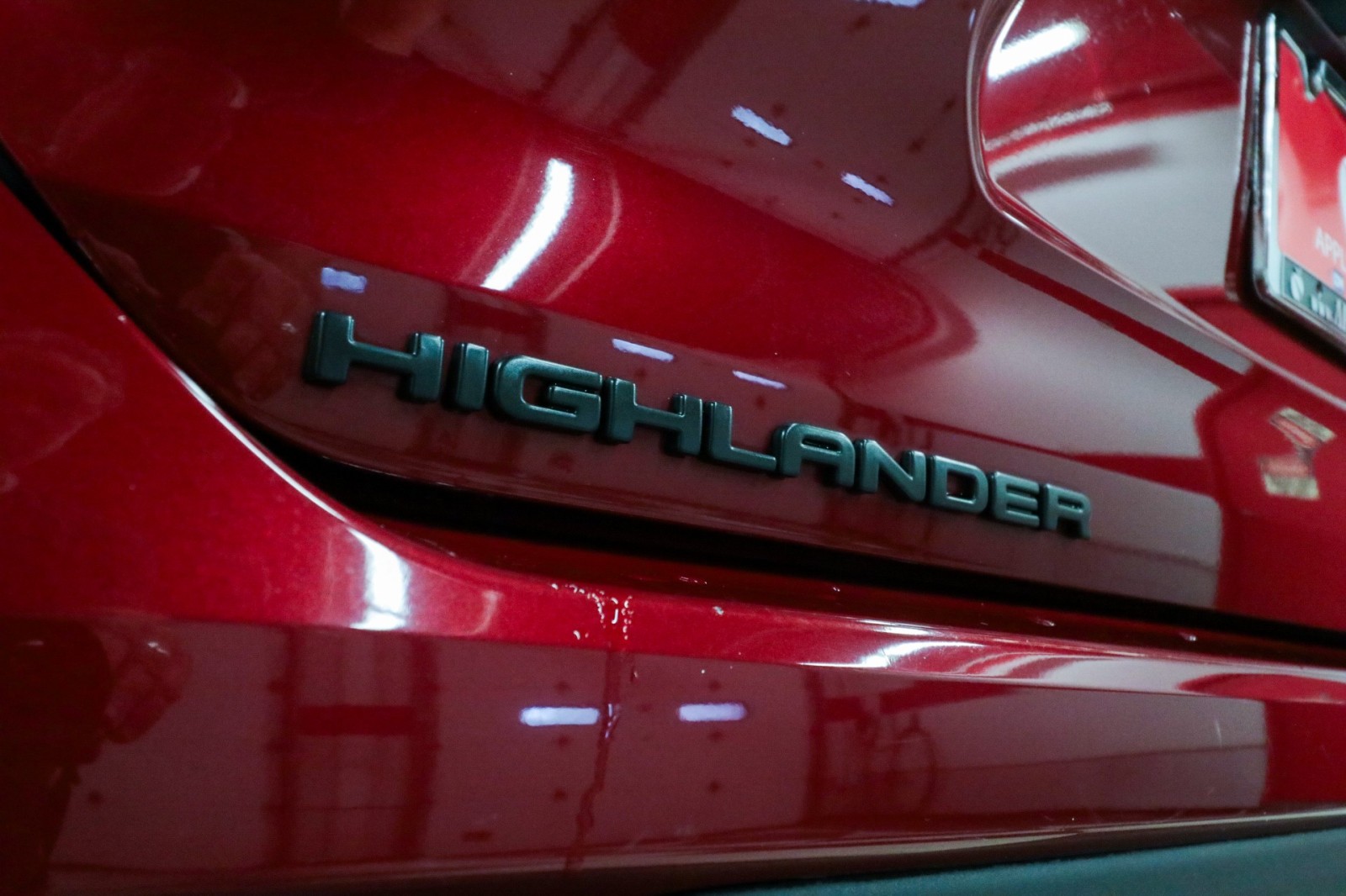 Used Car 2023 Toyota Highlander  Le For Sale Under $35,000 In Austin, Texas