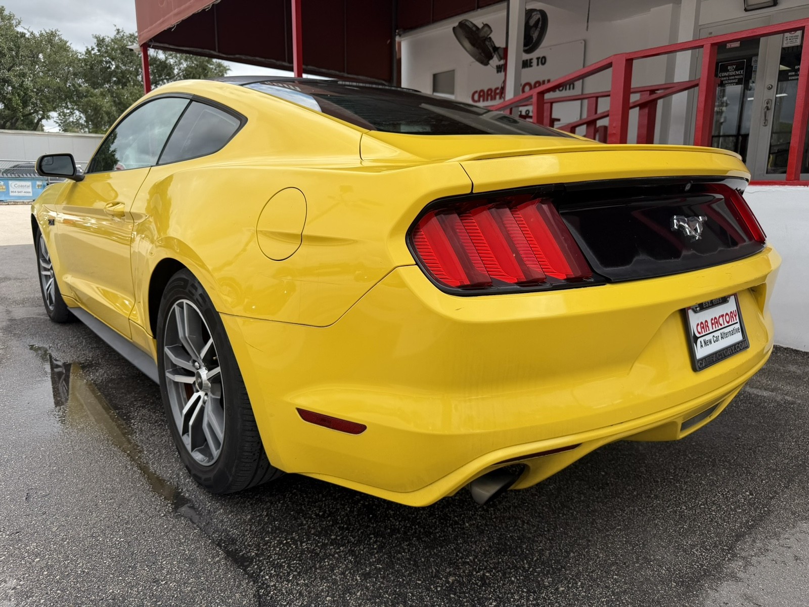 2016 Ford Mustang - $12,977