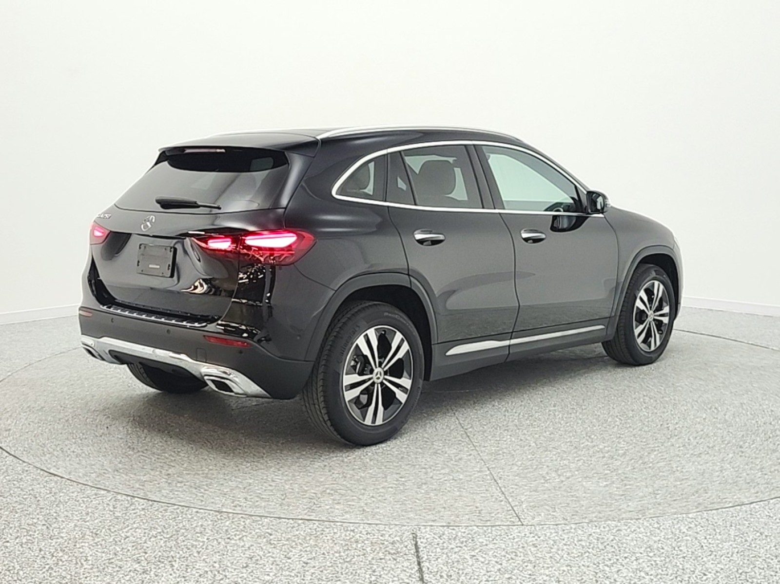 Certified Used 2025 Night Black Mercedes-Benz GLA 250 SUV image 3