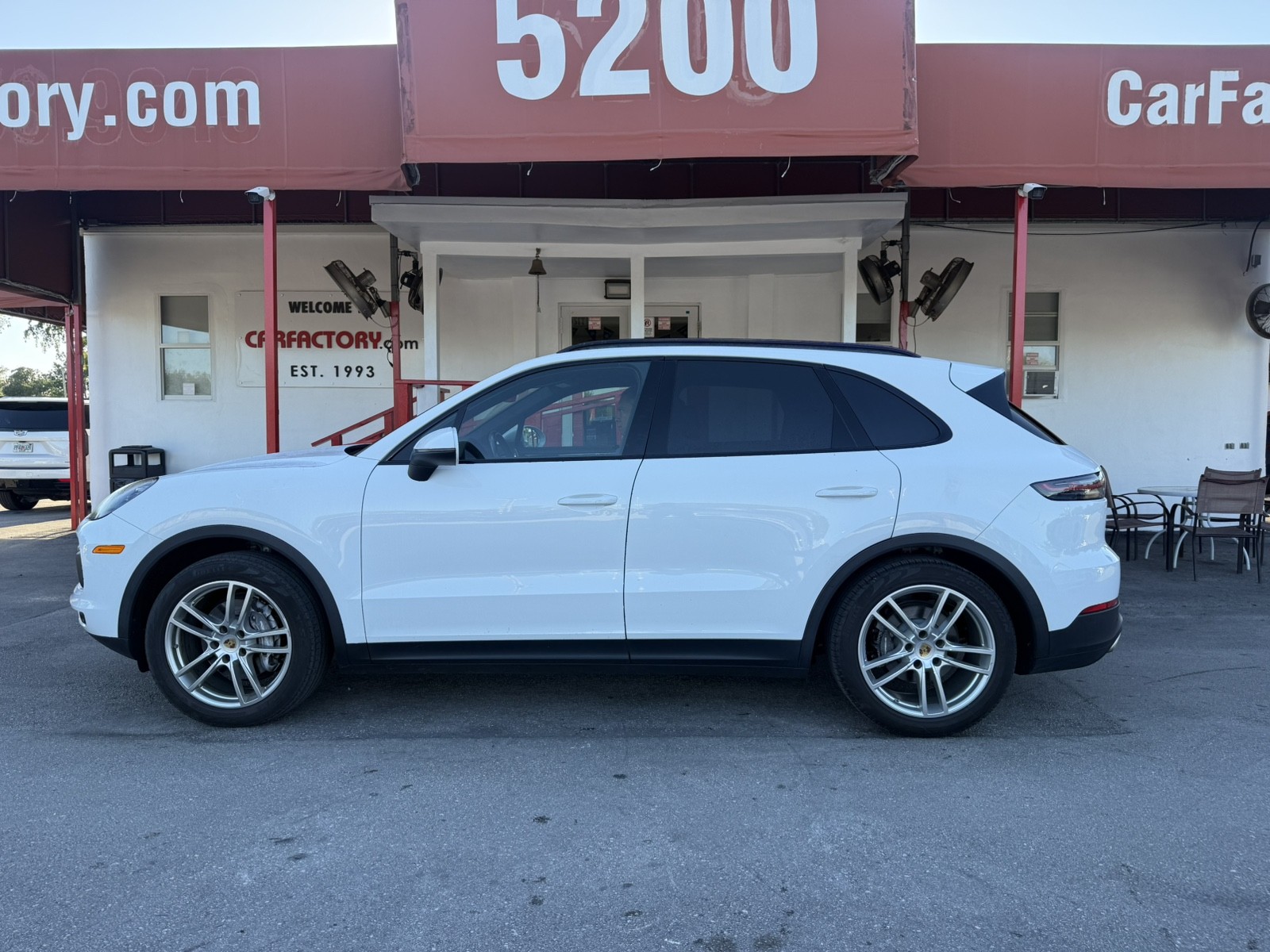 View vehicle photo 6