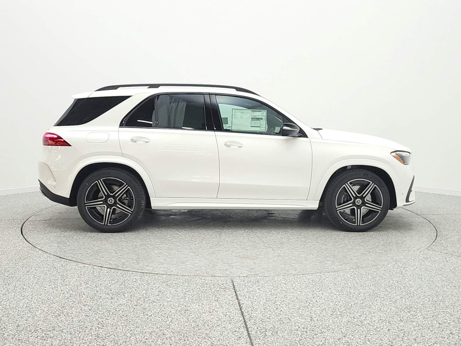 New 2026 Polar White Mercedes-Benz GLE 350 image 4