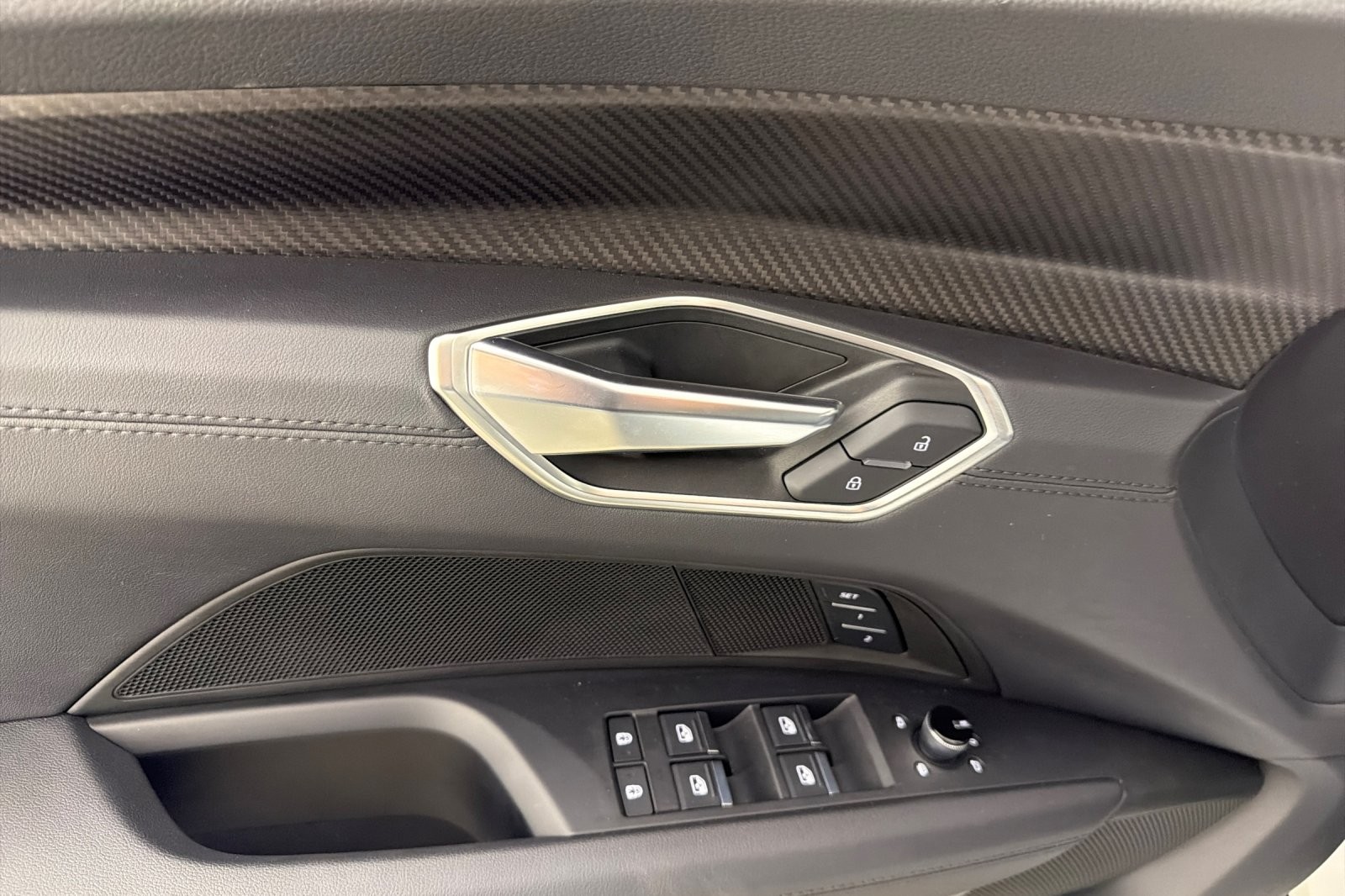 Used 2024 Ibis White Audi Prestige quattro image 10