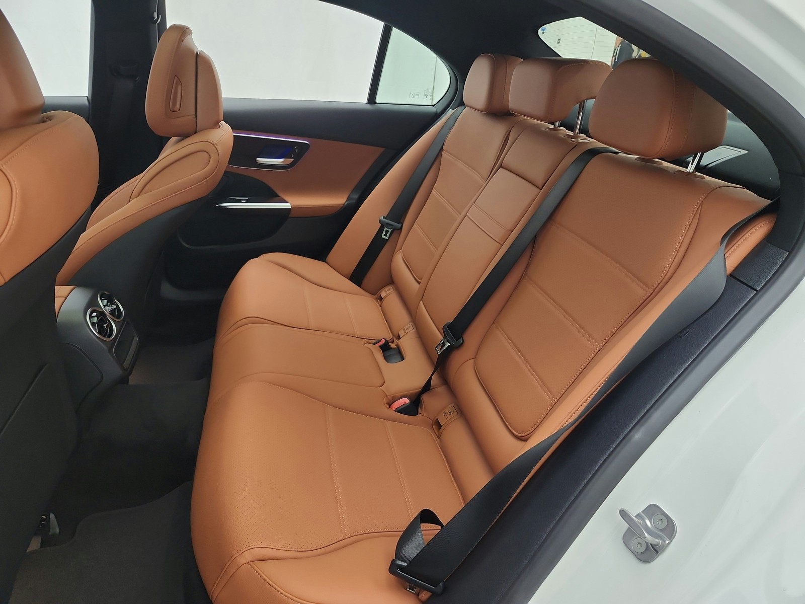New 2026 Polar White Mercedes-Benz C 300 Sedan image 11