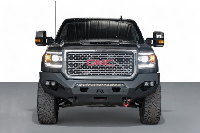 2017 GMC Sierra 2500HD Denali 3