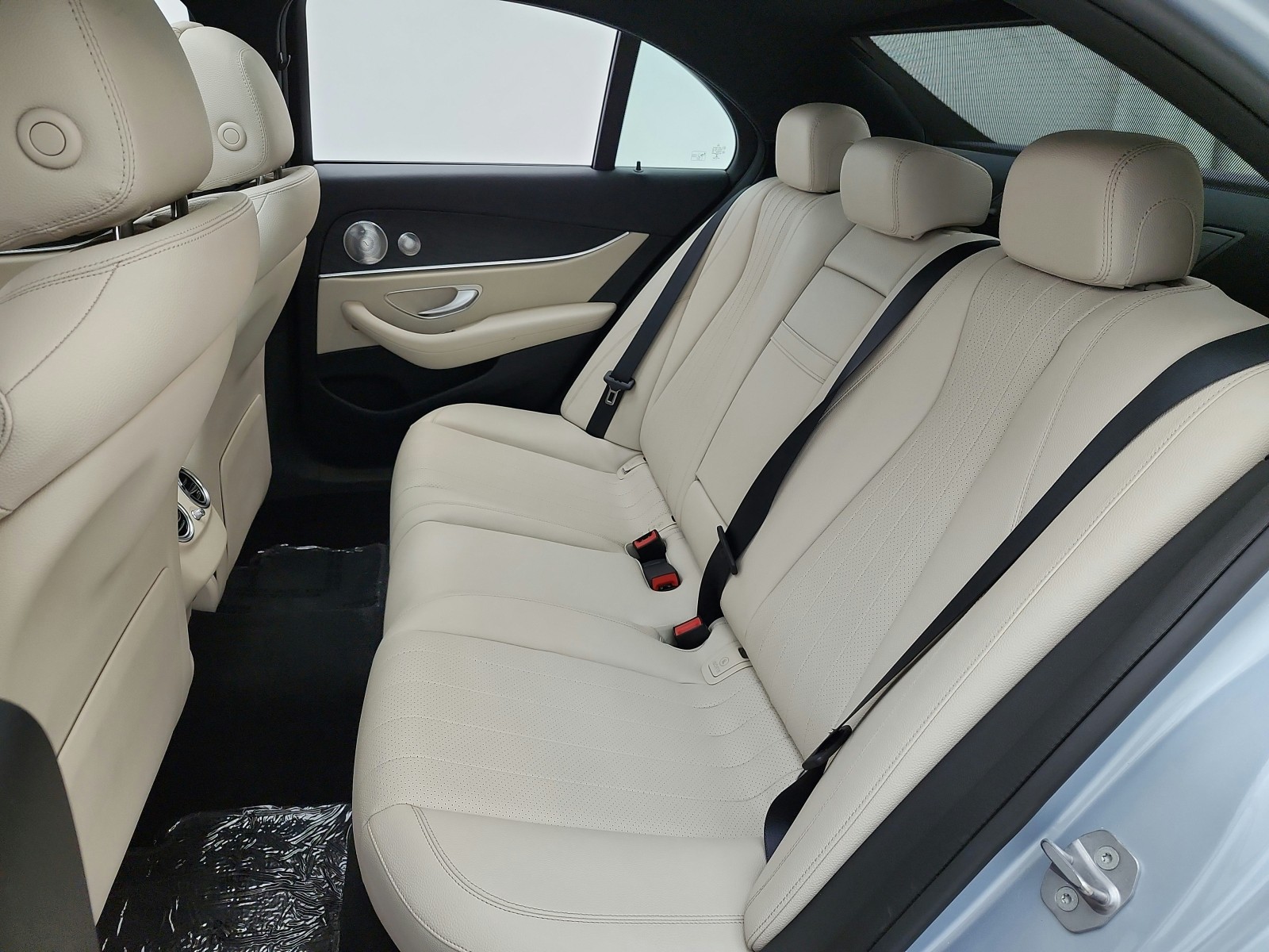 Used 2018 Diamond Silver Metallic Mercedes-Benz E 300 RWD Sedan image 22