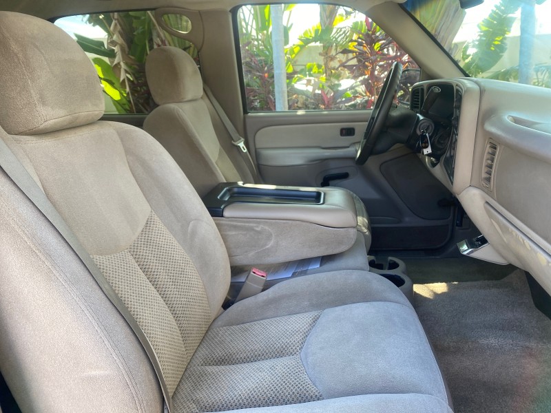 2003 Chevrolet Suburban LT 1 OWNER NO ACCIDENTS in ,