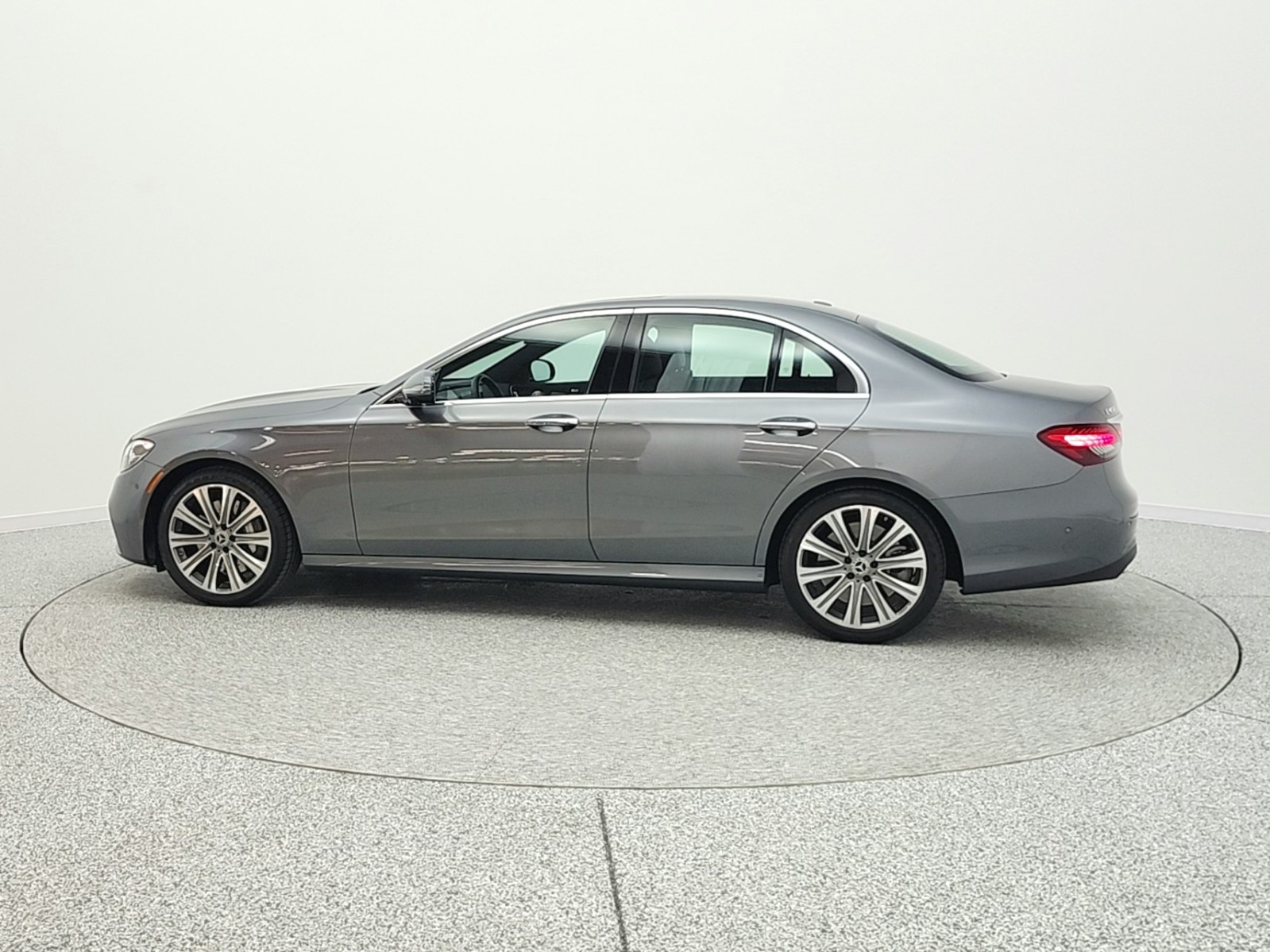 Used 2022 Selenite Grey Metallic Mercedes-Benz E 450 4MATIC® Sedan image 8