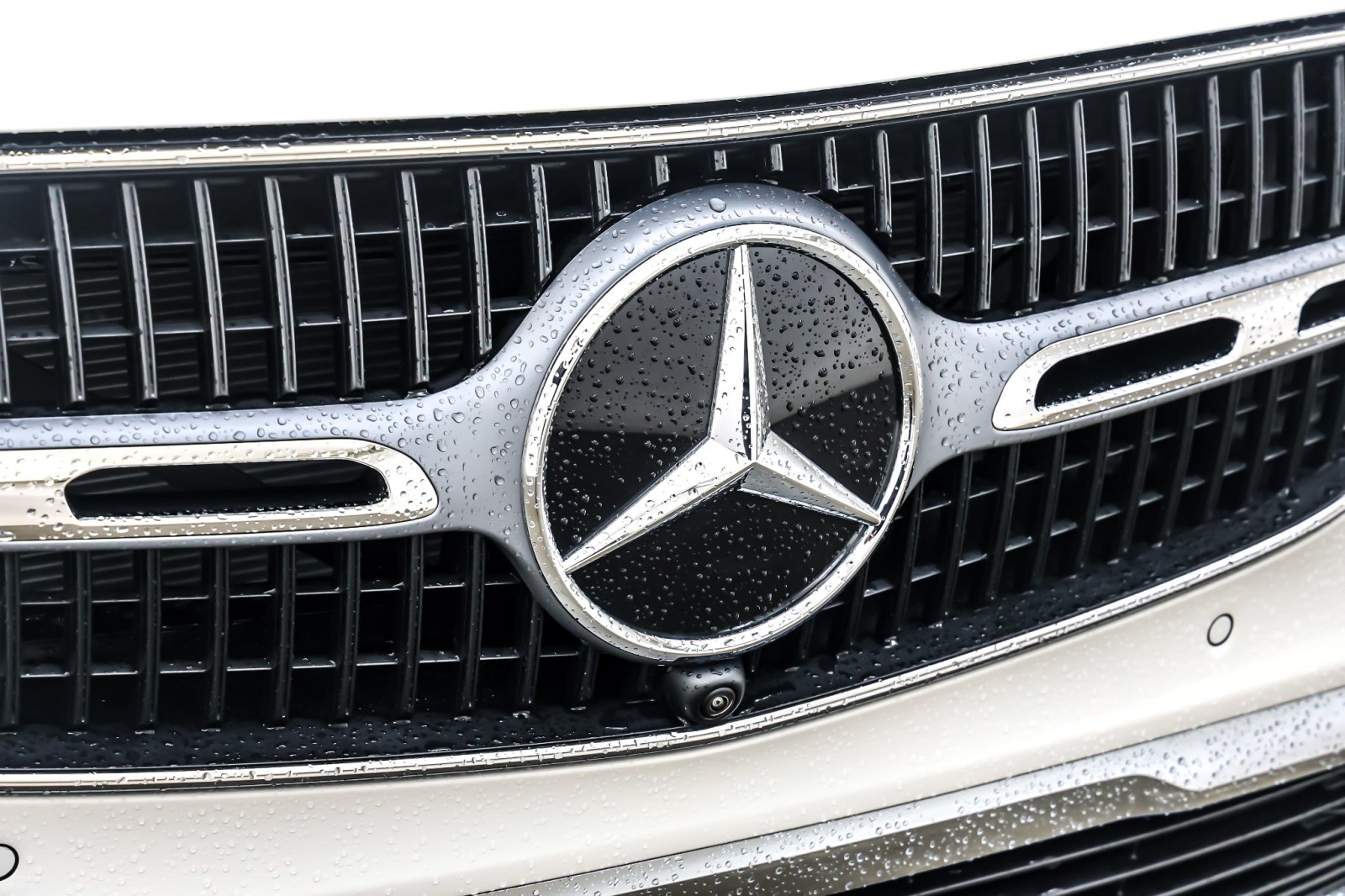 New 2026 Polar White Mercedes-Benz GLC 300 SUV image 13