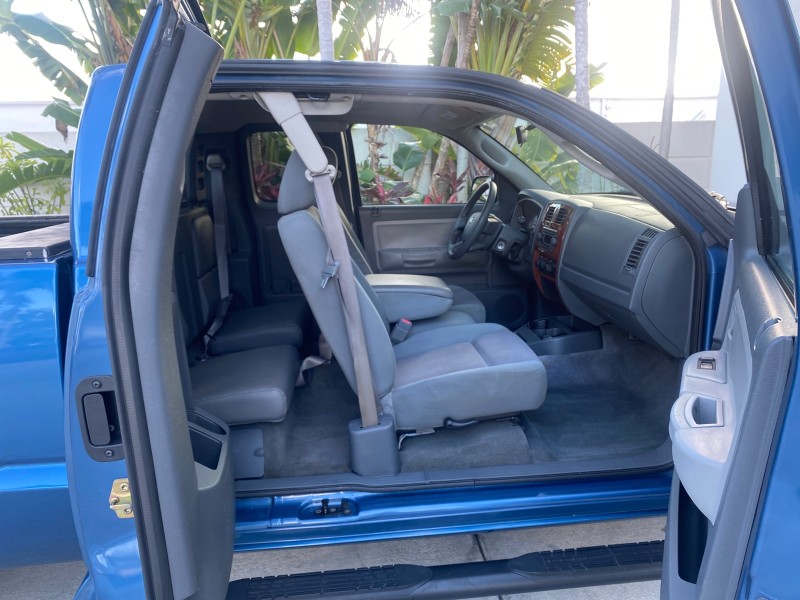 2005 Dodge Dakota SLT LOW MILES 69,842 4WD CLUB in , 