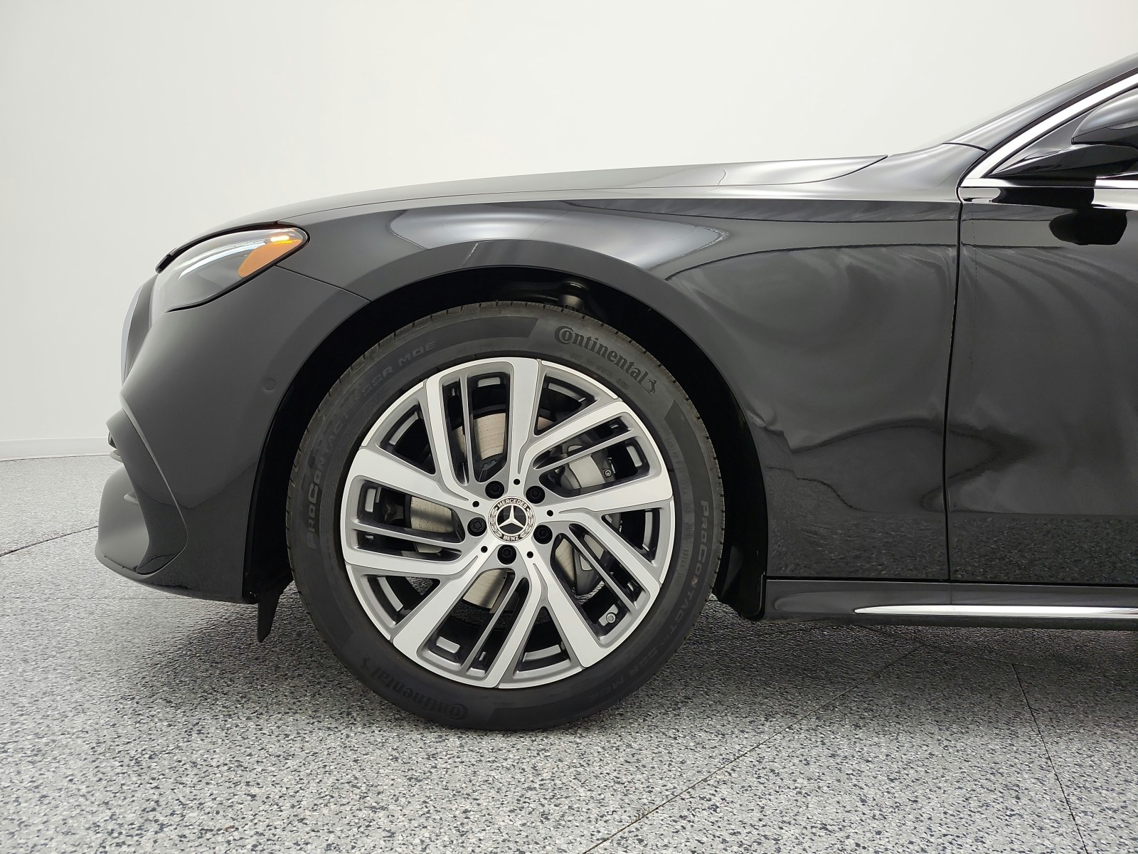 New 2027 Black Mercedes-Benz E 350 RWD Sedan image 13