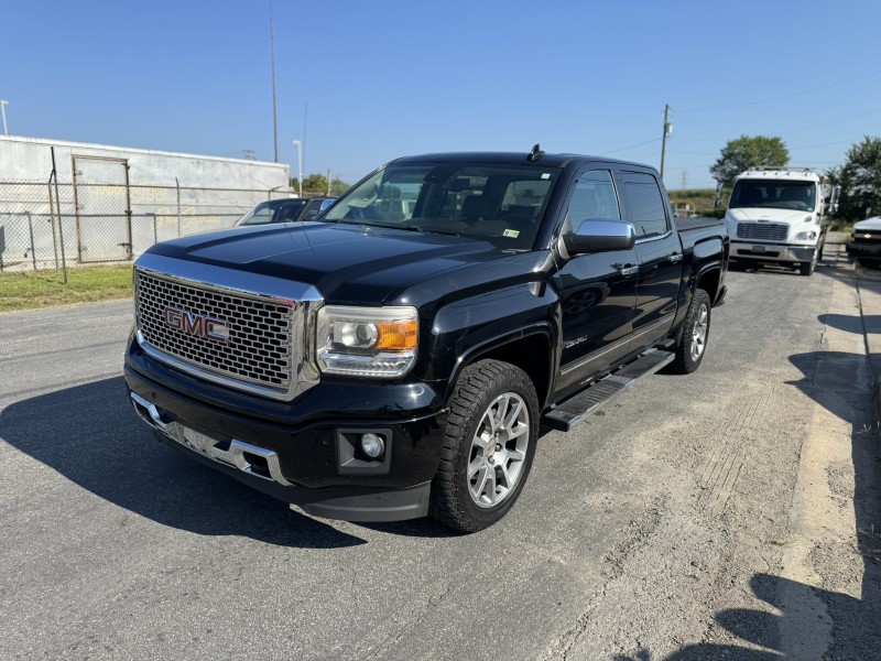 2015 GMC Sierra 1500 Crew Cab Denali Denali in , 