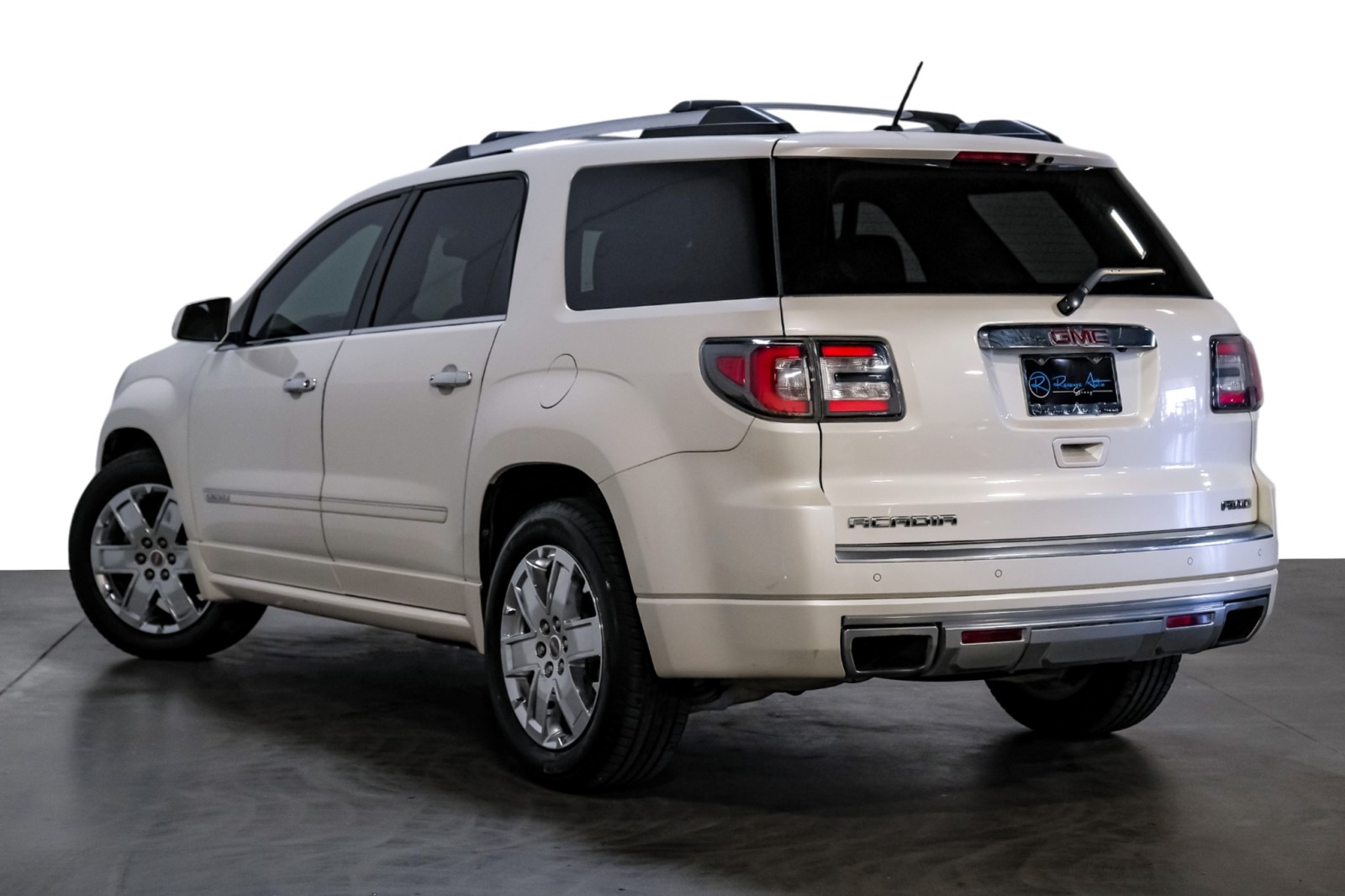 2014 GMC Acadia AWD Denali CaptainSeats Navi PanoRoof PremiumAlloys 9