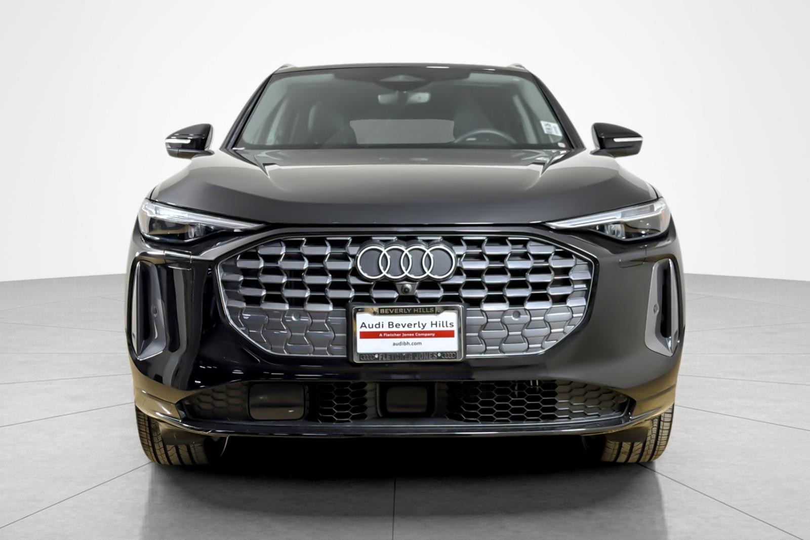 Used 2025 Mythos Black Metallic Audi Premium Plus 2.0 TFSI quattro image 8