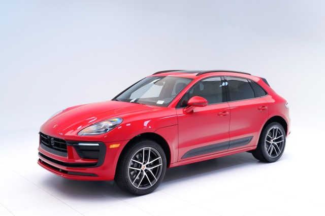 2024  Macan  in , 