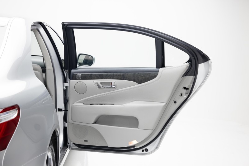 2007 Lexus LS 460 L L in ,