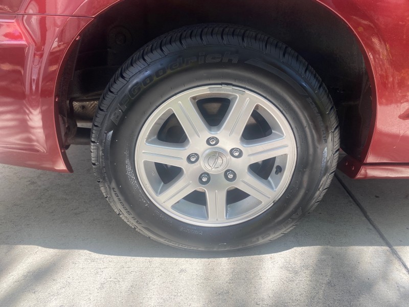 2012 Chrysler Town & Country 1 OWNER LOW MILES 58.411 in , 