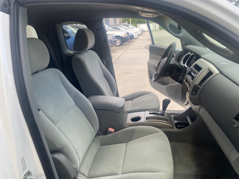 2005 Toyota Tacoma LOW MILES 58,735 X CAB in , 