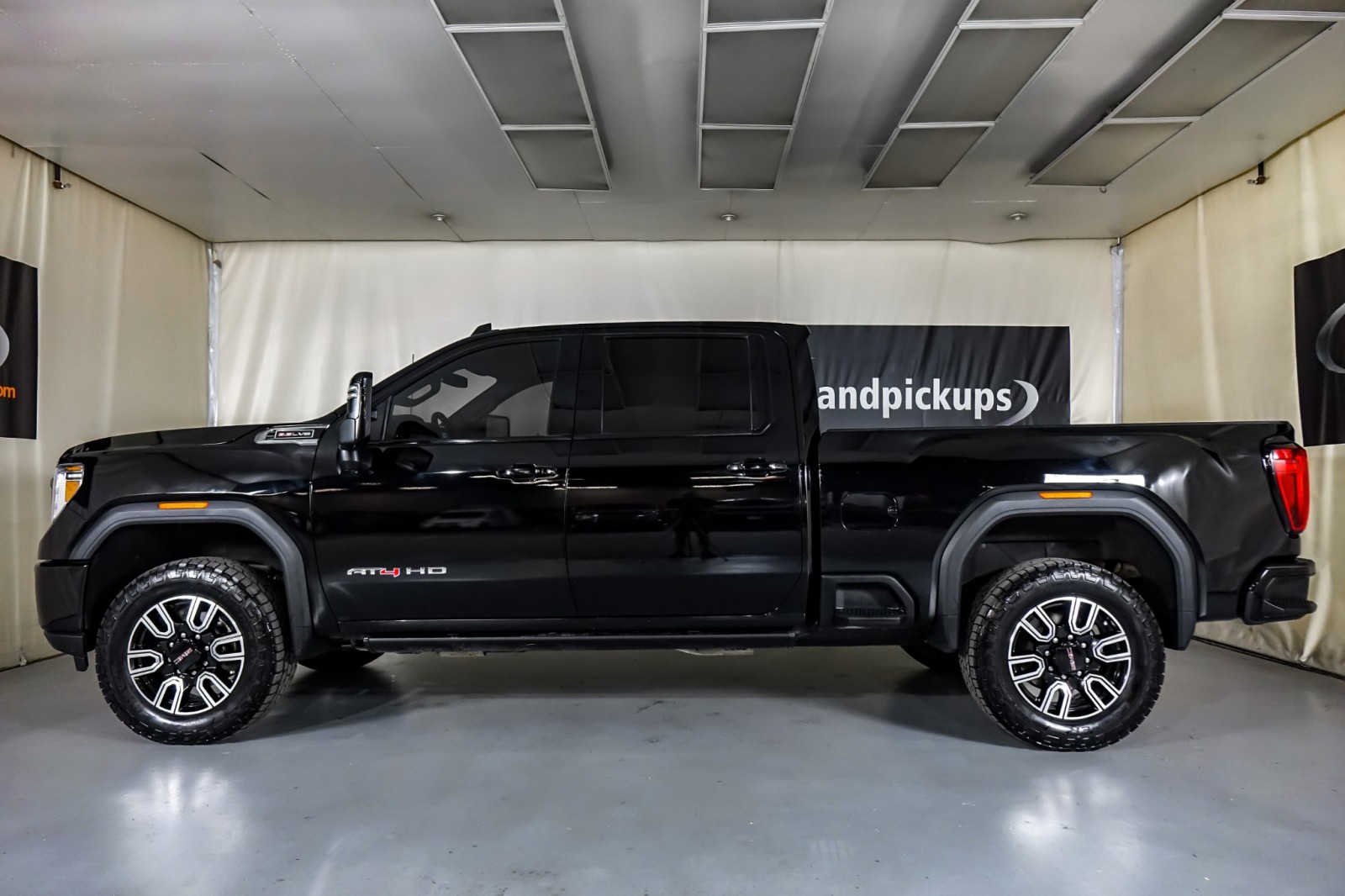 2021 GMC Sierra 2500HD AT4 11