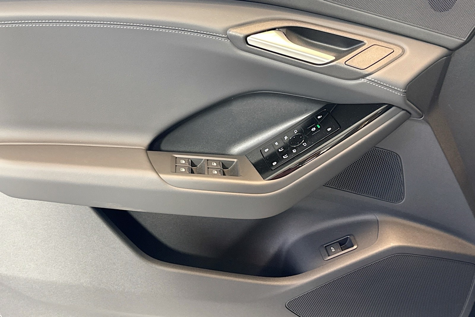 New 2025 Manhattan Gray Metallic Audi Premium quattro image 16