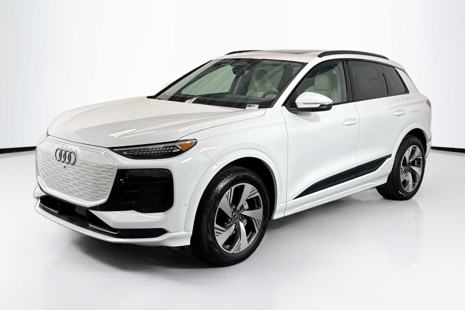 2025 Audi Q6 e-tron Premium Plus quattro