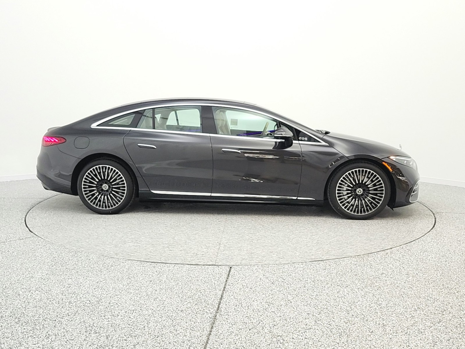 New 2026 Graphite Grey Metallic Mercedes-Benz EQS 450 image 4