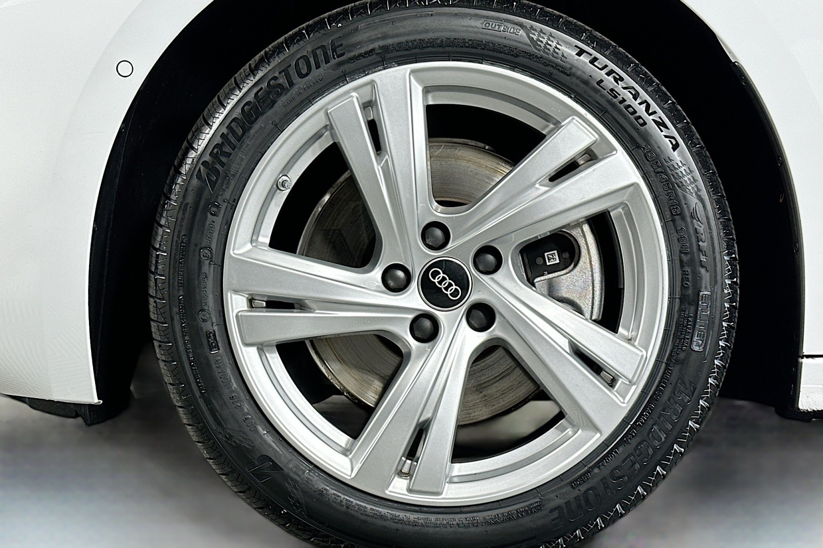 Used 2025 Arkona White Audi Premium image 11