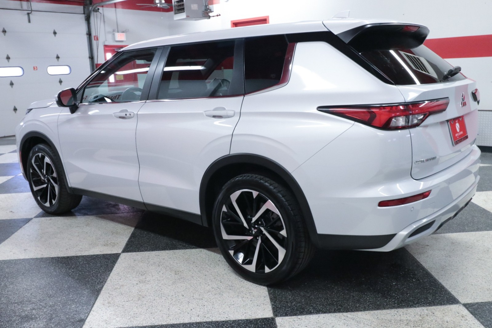 Used Car 2024 Mitsubishi Outlander  Se For Sale Under $25,000 In Austin, Texas