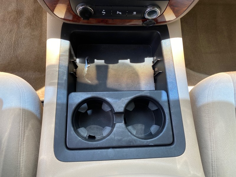 2009 Chevrolet Avalanche LT PU LOW MILES 58,696 in ,
