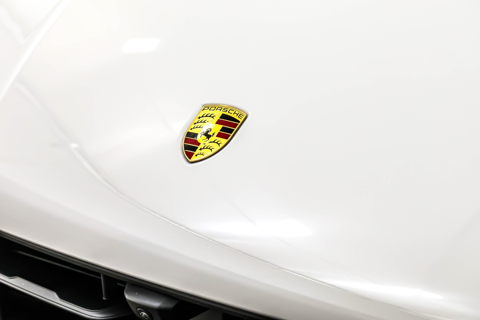 Used 2024 Chalk Porsche S AWD image 13