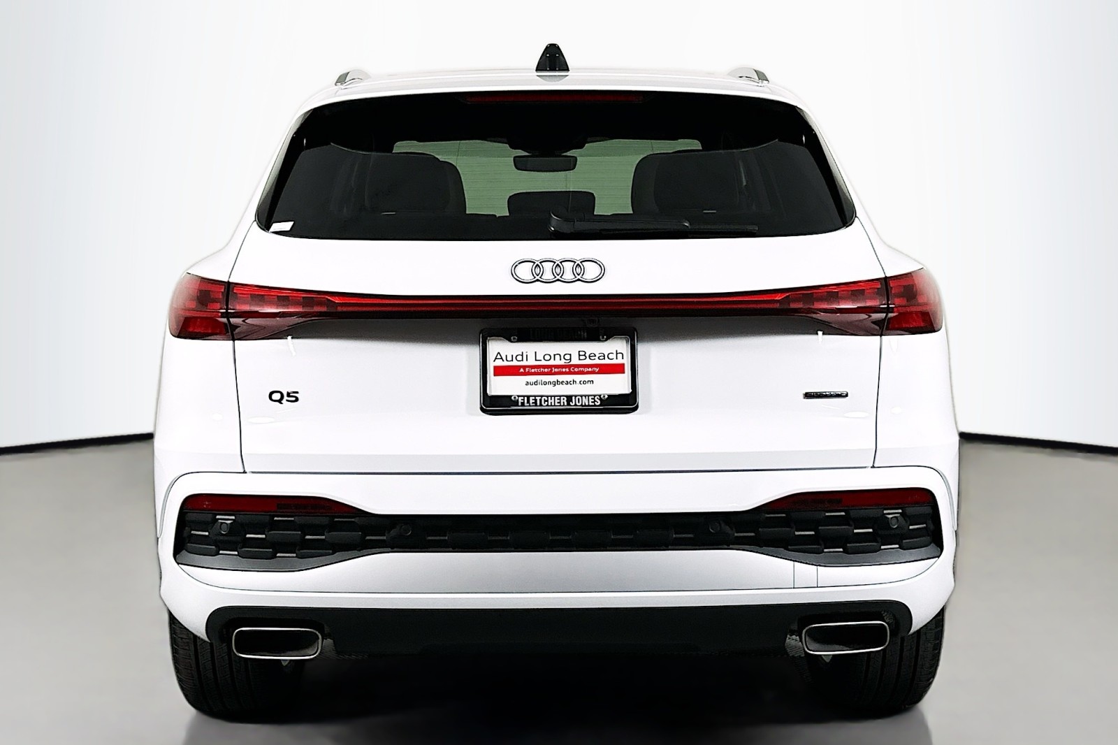 Used 2025 Arkona White Audi Premium Plus image 3