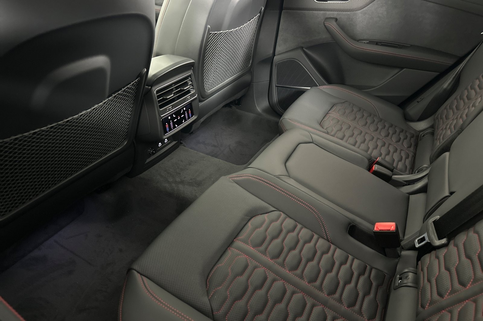 New 2026 Daytona Gray Pearl Effect Audi performance quattro image 11