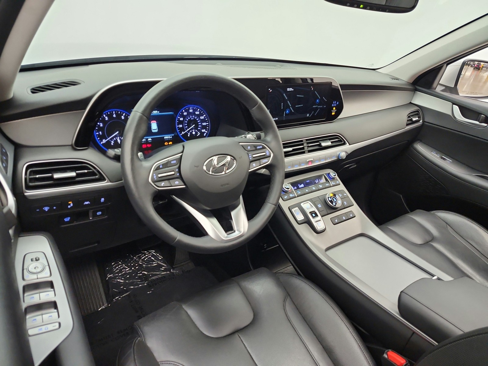 Used 2022 Typhoon Silver Hyundai SEL AWD image 14