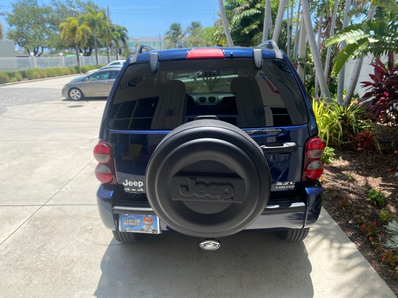 2006 Jeep Liberty 4WD Limited LOW MILES 75,410 in , 