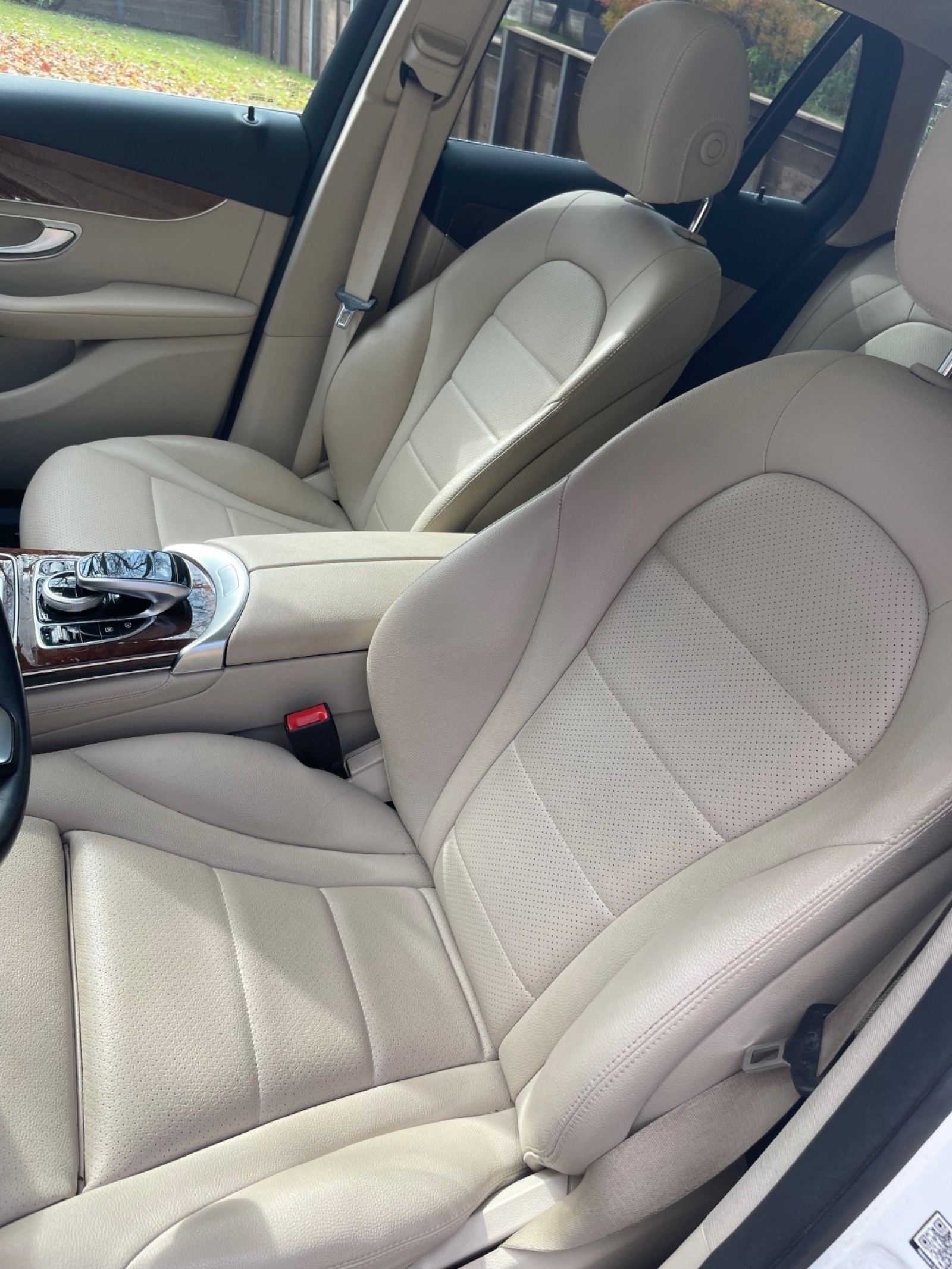 2016 Mercedes-Benz GLC 300 PremiumPkg MultimediaPkg PanoRoof HtdSeats Bli 6
