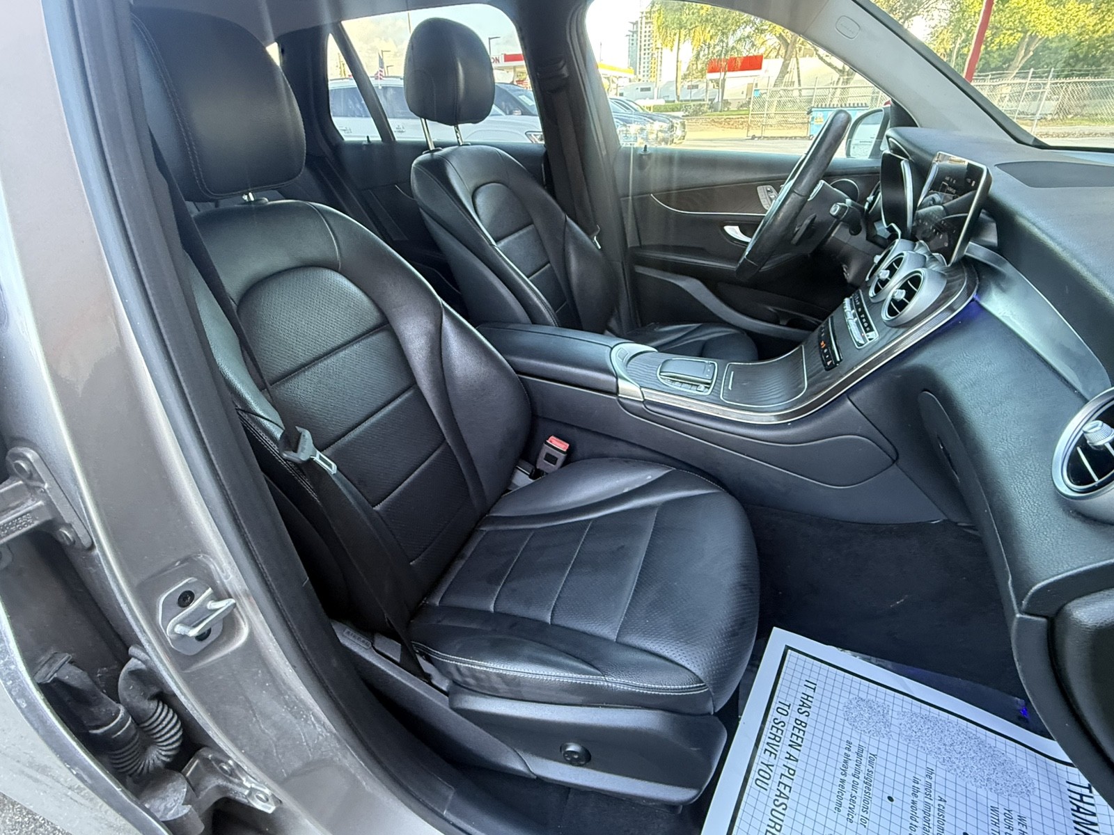 2021 Mercedes-Benz GLC-Class - $18,277
