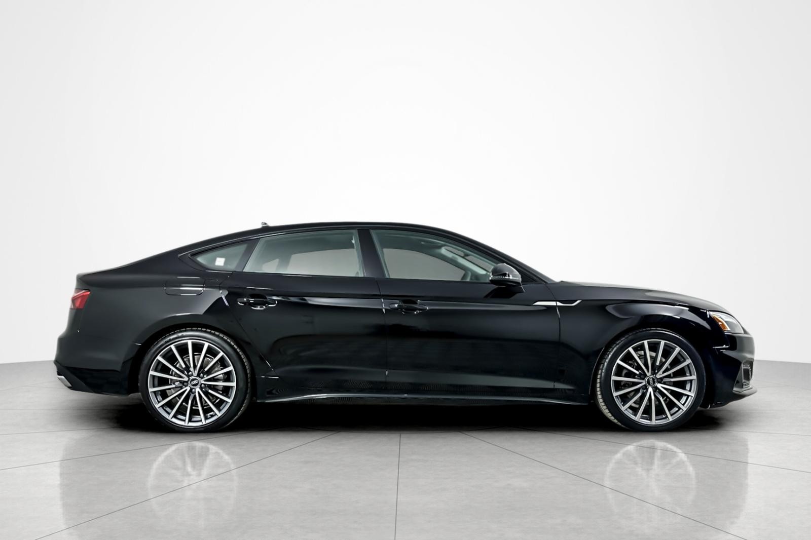 Used 2023 Brilliant Black Audi Premium Plus 40 TFSI quattro image 6