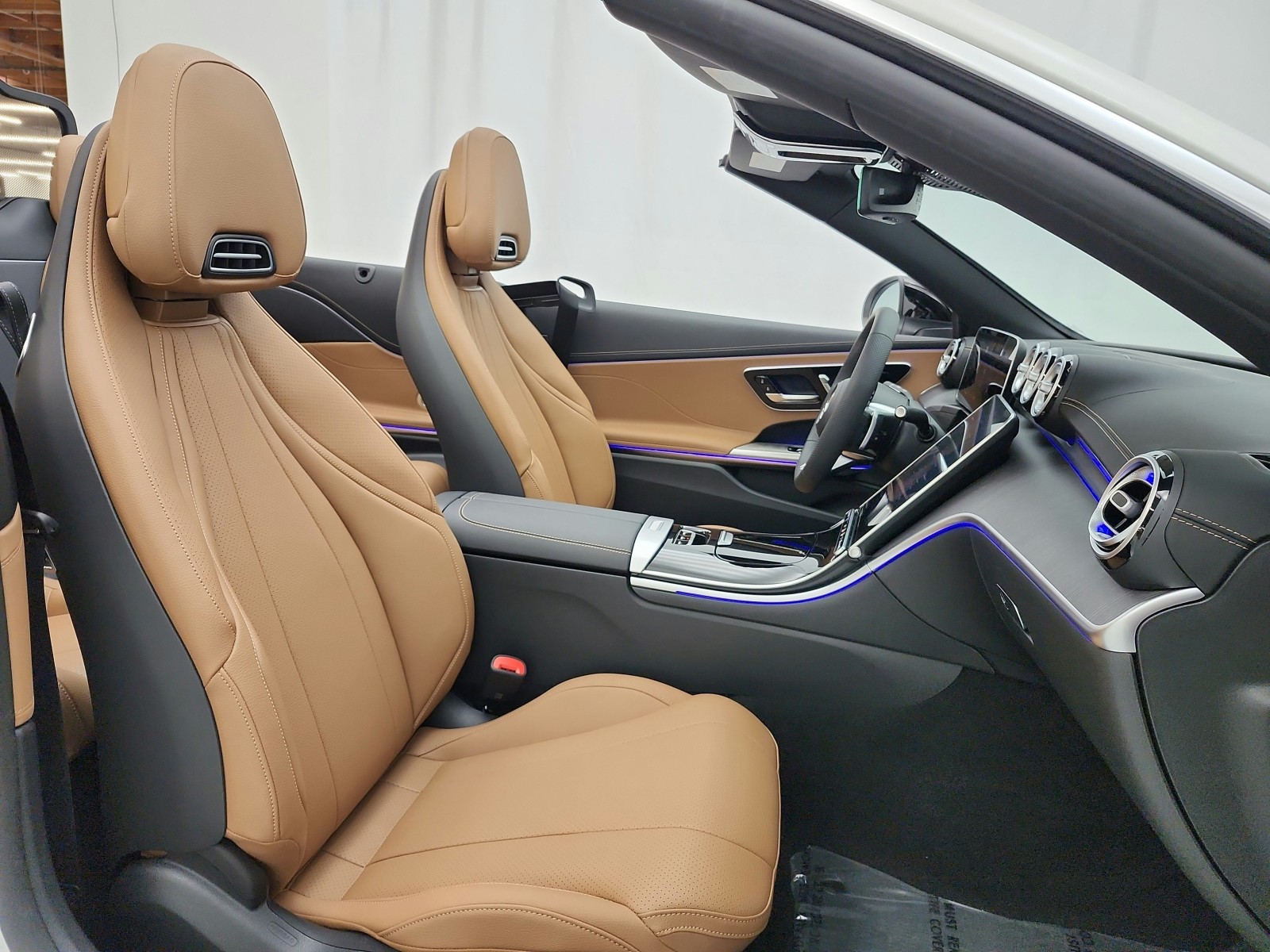 New 2026 Polar White Mercedes-Benz CLE 300 image 15